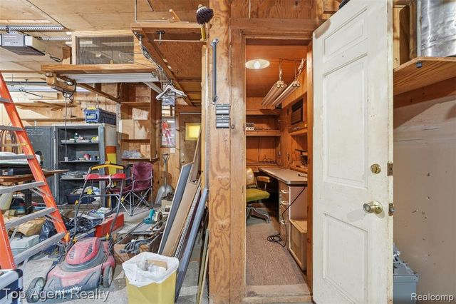 745 Karmada Street, Plymouth, MI 48170