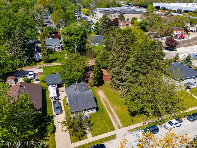 745 Karmada Street, Plymouth, MI 48170