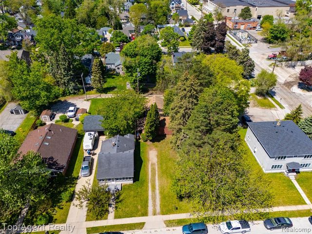 745 Karmada Street, Plymouth, MI 48170