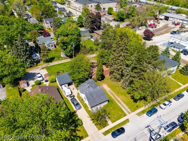 745 Karmada Street, Plymouth, MI 48170