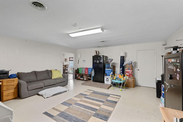 2013 18th Avenue N, Texas City, TX 77590