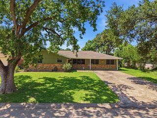 2013 18th Avenue N, Texas City, TX 77590
