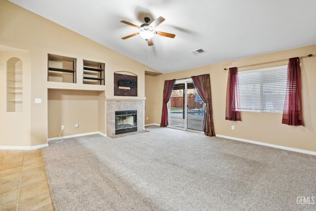 11814 Montague Avenue, Bakersfield, CA 93312