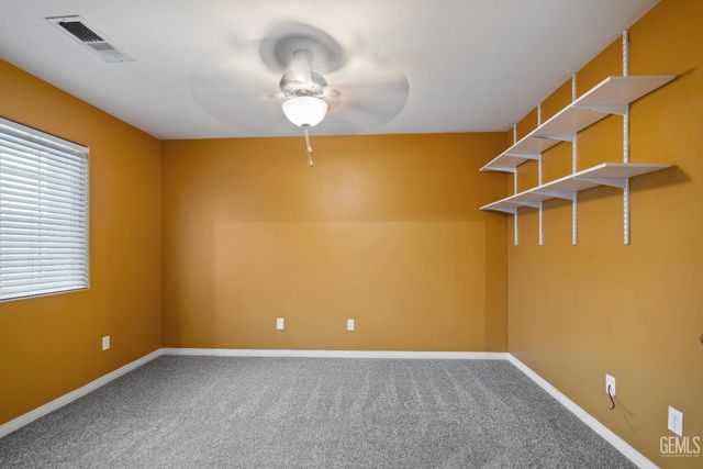 11814 Montague Avenue, Bakersfield, CA 93312