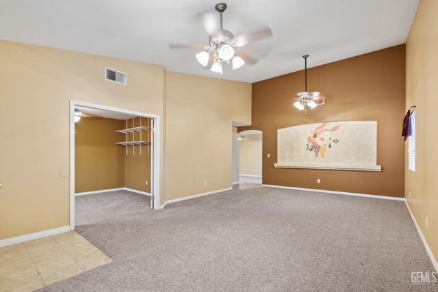 11814 Montague Avenue, Bakersfield, CA 93312