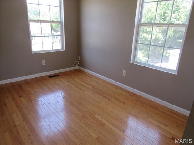 2801 Calvert Avenue, Overland, MO 63114