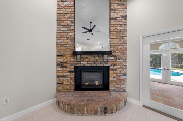 2082 CAMELOT BOULEVARD, St Cloud, FL 34772