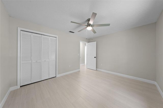 2082 CAMELOT BOULEVARD, St Cloud, FL 34772