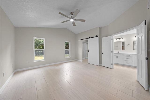 2082 CAMELOT BOULEVARD, St Cloud, FL 34772