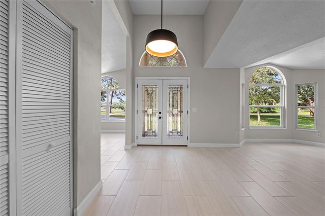 2082 CAMELOT BOULEVARD, St Cloud, FL 34772