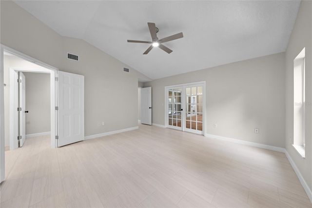 2082 CAMELOT BOULEVARD, St Cloud, FL 34772