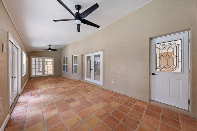 2082 CAMELOT BOULEVARD, St Cloud, FL 34772