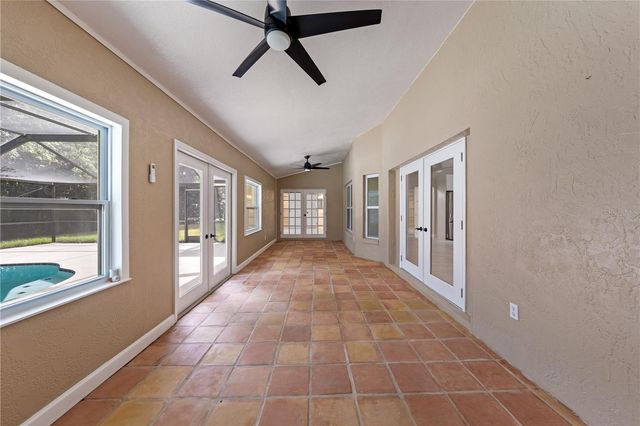 2082 CAMELOT BOULEVARD, St Cloud, FL 34772