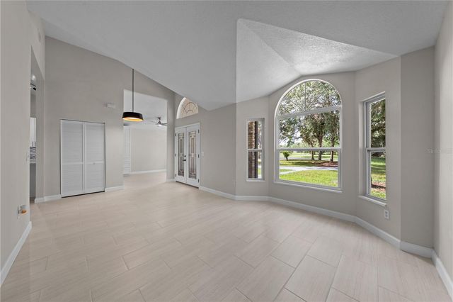 2082 CAMELOT BOULEVARD, St Cloud, FL 34772