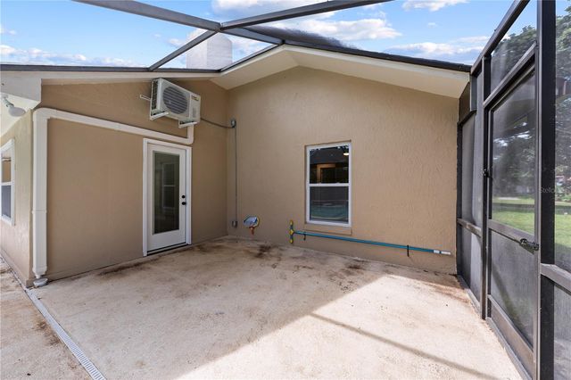 2082 CAMELOT BOULEVARD, St Cloud, FL 34772