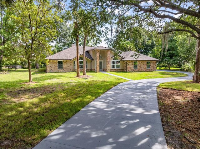 2082 CAMELOT BOULEVARD, St Cloud, FL 34772