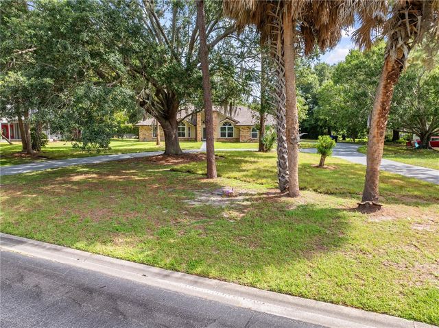 2082 CAMELOT BOULEVARD, St Cloud, FL 34772