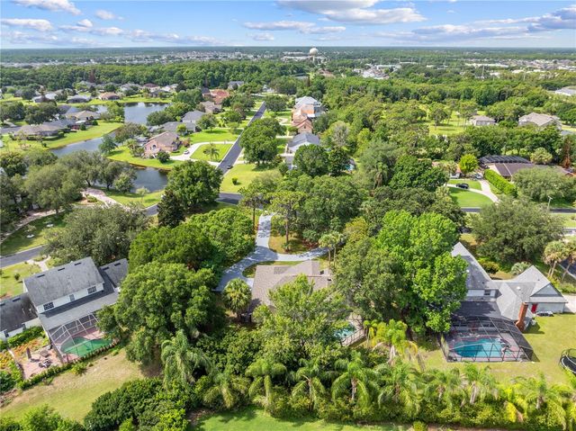 2082 CAMELOT BOULEVARD, St Cloud, FL 34772