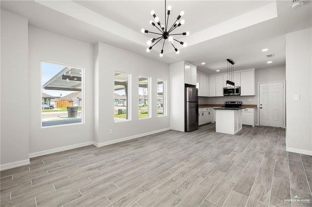 2509 S Hilltop Avenue, Edinburg, TX 78542