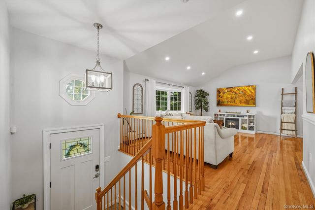 41 Forestdale Avenue, Monroe, NY 10950