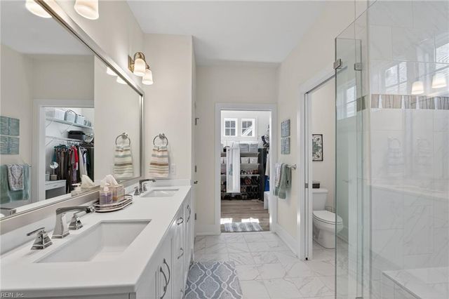 110 Creek LN, Suffolk, VA 23435