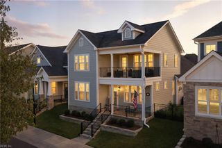 110 Creek LN, Suffolk, VA 23435