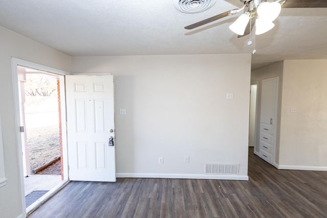 606 Bangor Avenue, Lubbock, TX 79416