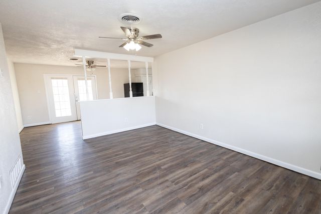 606 Bangor Avenue, Lubbock, TX 79416