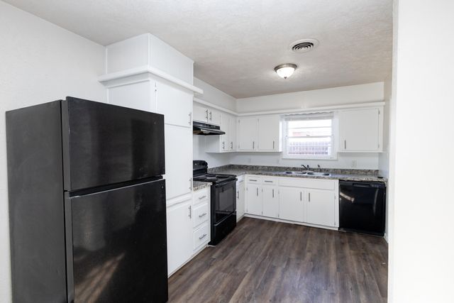 606 Bangor Avenue, Lubbock, TX 79416