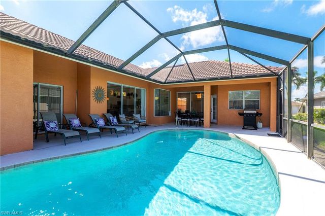 1951 Terrazzo LN, Naples, FL 34104