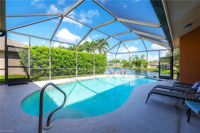 1951 Terrazzo LN, Naples, FL 34104