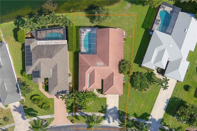 1951 Terrazzo LN, Naples, FL 34104