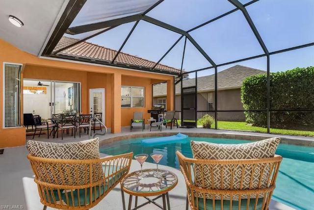1951 Terrazzo LN, Naples, FL 34104