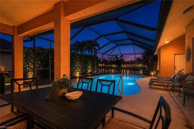 1951 Terrazzo LN, Naples, FL 34104