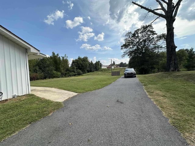 4955 Malvern Road, Hot Springs, AR 71901