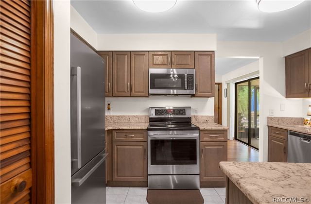 2250 W Huntington Drive, Beverly Hills, FL 34465