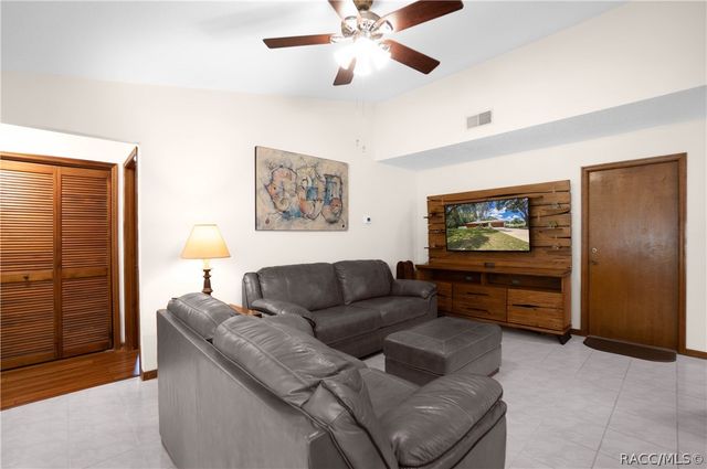 2250 W Huntington Drive, Beverly Hills, FL 34465