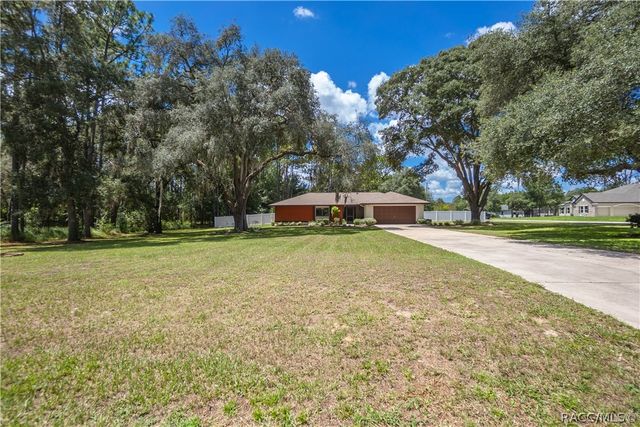 2250 W Huntington Drive, Beverly Hills, FL 34465
