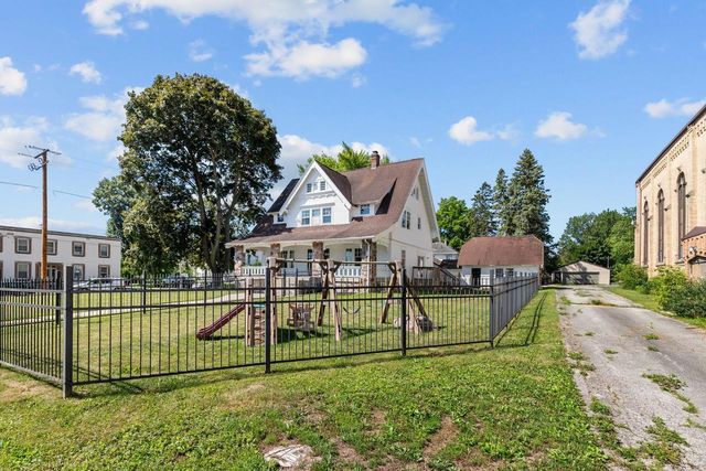 105 N STATE STREET, Chilton, WI 53014