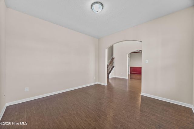 827 Solomon Drive, Jacksonville, NC 28546