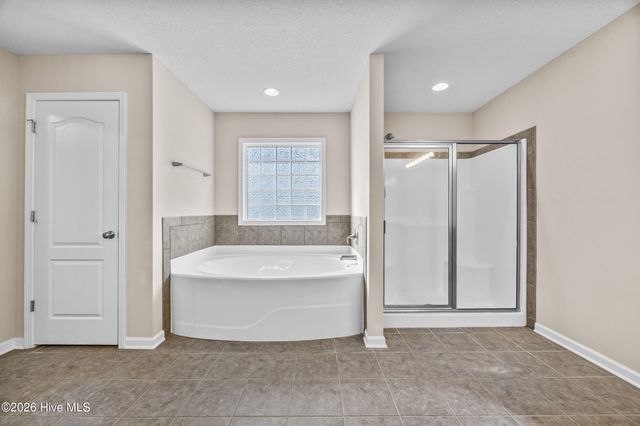 827 Solomon Drive, Jacksonville, NC 28546