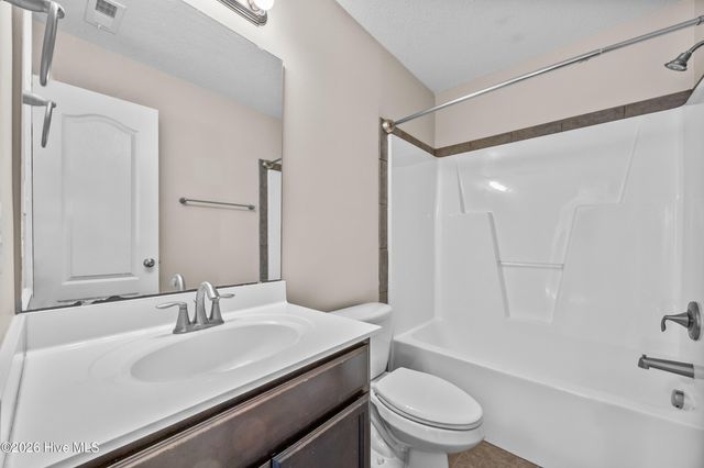 827 Solomon Drive, Jacksonville, NC 28546