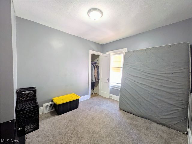 11302 Parkview Avenue, Cleveland, OH 44104