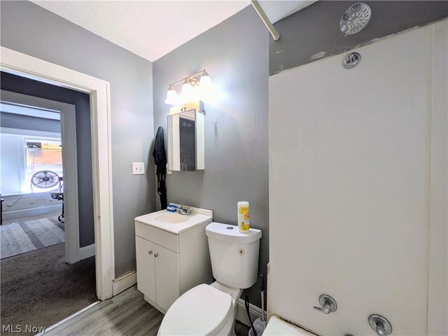 11302 Parkview Avenue, Cleveland, OH 44104