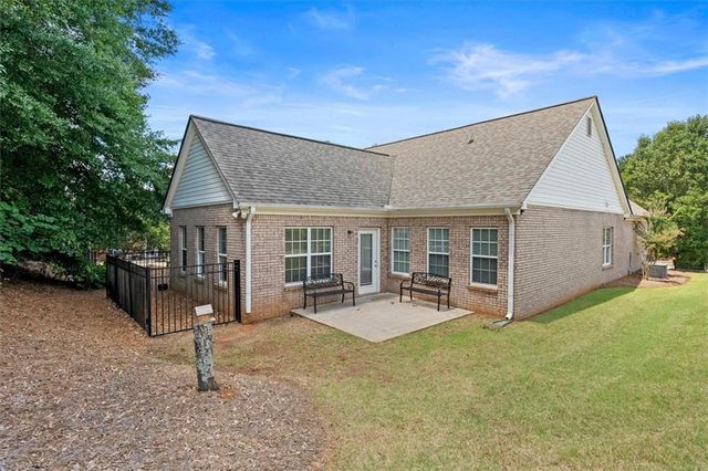 311 Crossroads Drive, Social Circle, GA 30025