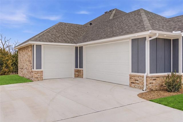 11161 Black Lion Court, Blanchard, OK 73010