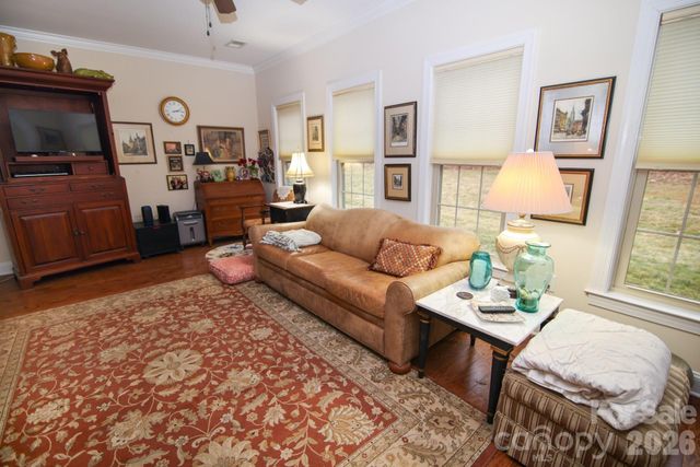 5416 Ggo Drive, Greensboro, NC 27406