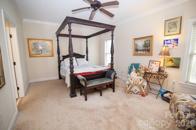 5416 Ggo Drive, Greensboro, NC 27406
