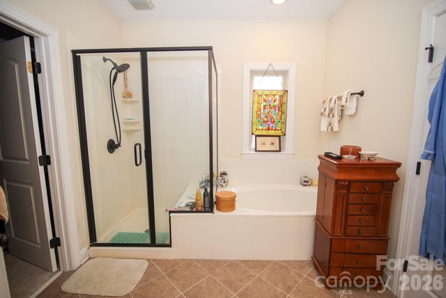 5416 Ggo Drive, Greensboro, NC 27406