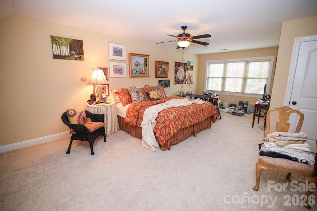 5416 Ggo Drive, Greensboro, NC 27406